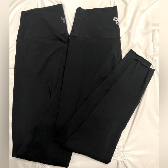 Aritzia TNA CHILL hi-rise leggings - Picture 1 of 3